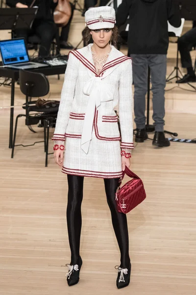 Look 20